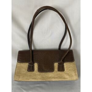 Tommy Hilfiger designer straw hand bag/shoulder bag. Gently used.